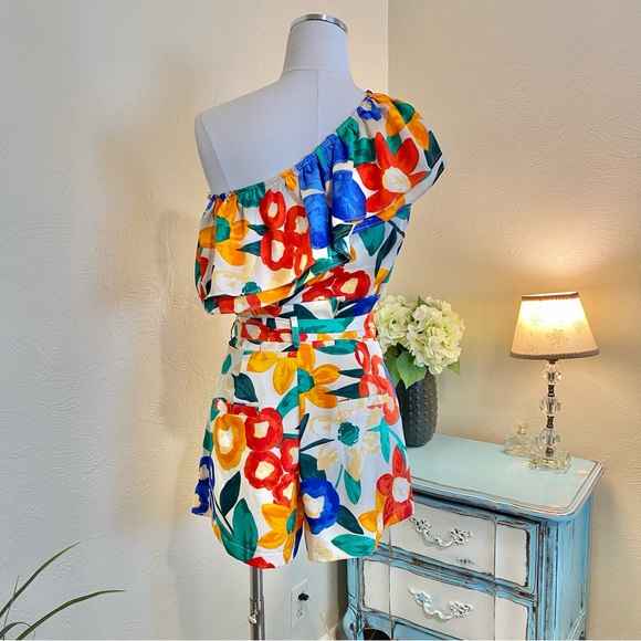 NWT TCEC Top & Short Set Tropical -Off Shoulder Top Ruffle High Waisted Shorts - Picture 3 of 7